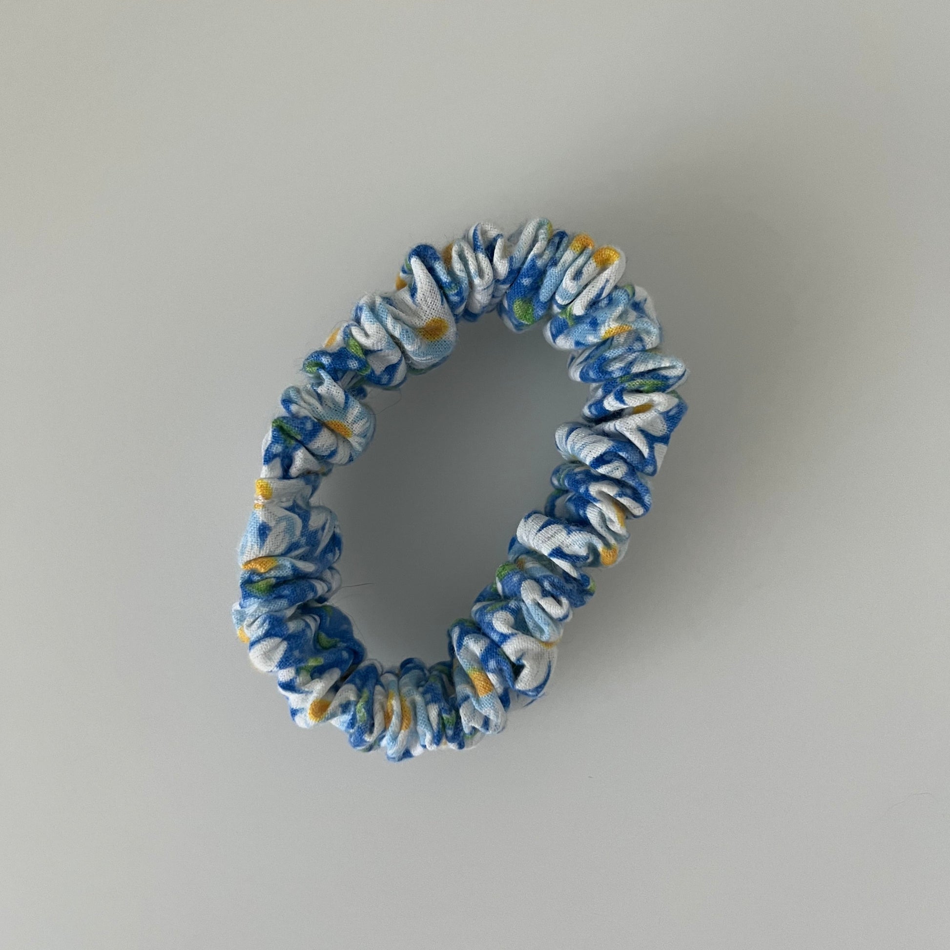 Floral Daisy Blue Scrunchie