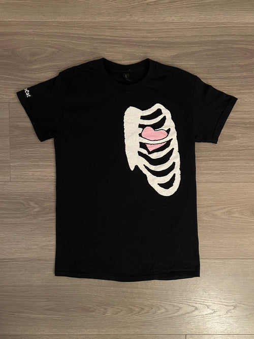 Small Black Distressed Rib Heart Shirt